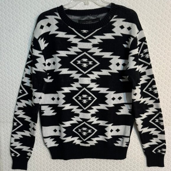 The Narrows Black White Aztec Tribal Southwest Warm Pullover Sweater Sz L. EUC - Picture 1 of 5